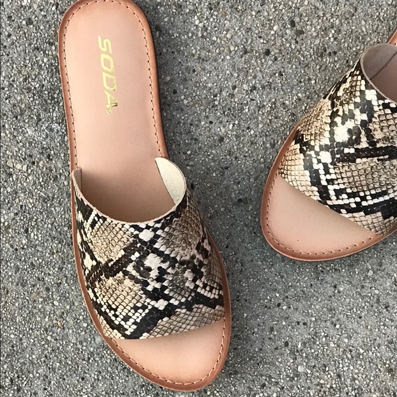 Soda Snake Slip-On Mule Flatform Slide Sandals - Picture 4 of 5